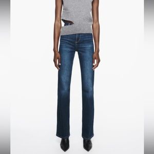 NWT - Zara - FLARE Z1975 JEANS WITH A HIGH WAIST - Women’s - Size 26/US 2